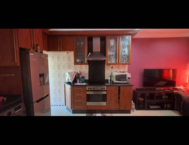 2 BEDROOM APARTMENT FOR SALE IN WATSONIA